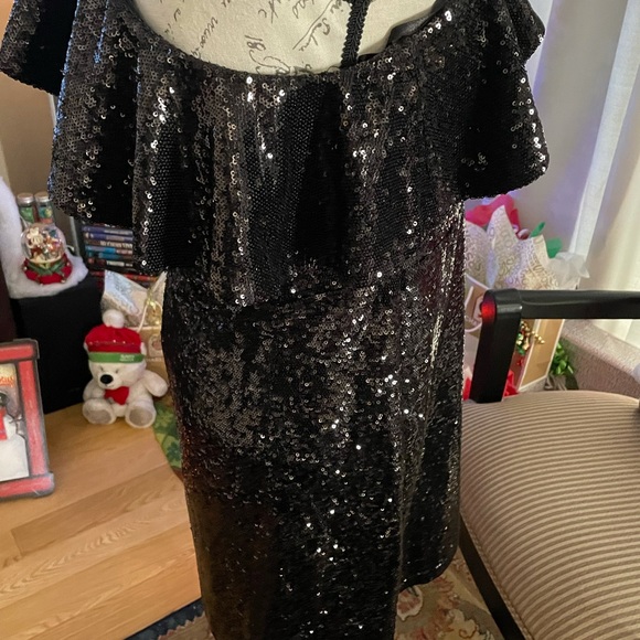 NWT Michael Kors Sequined Dress - Picture 7 of 16